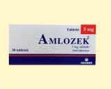 Opakowanie leku Amlotek 5 mg, 30 tabletek. Warto znać potencjalne amlozek skutki uboczne przed rozpoczęciem terapii.