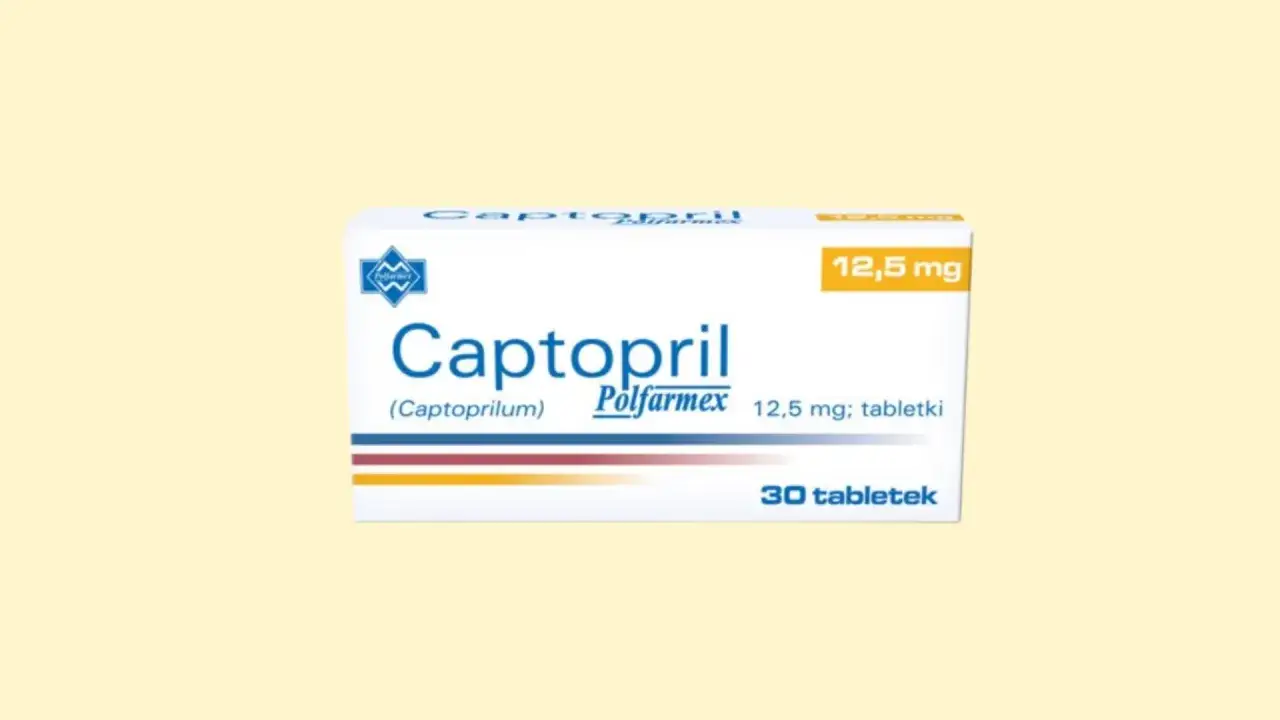 Opakowanie leku Captopril 12,5 mg, zawierające 30 tabletek. Stosowany w leczeniu nadciśnienia.