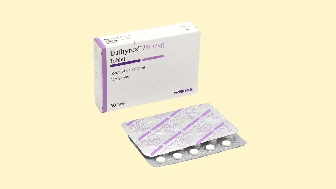 Opakowanie i blister tabletek Euthyrox 75 mcg, zawierające lewotyroksynę sodu. Stosowany w leczeniu niedoczynności tarczycy.